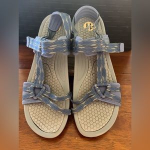 BareTraps Dandy Comfort Sporty Sandals Size 11